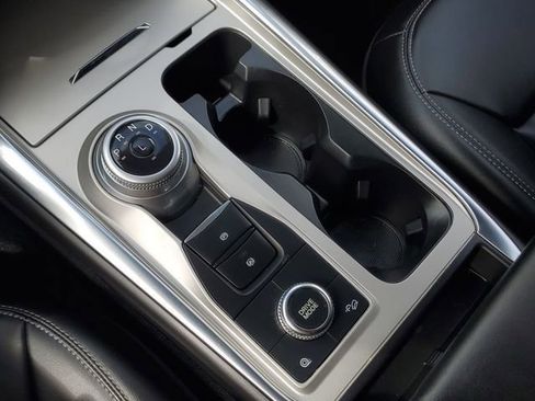 Certified 2023 Ford Explorer XLT w/ Equipment Group 202A image 37