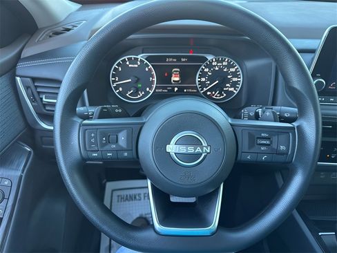 Used 2023 Nissan Rogue S image 19
