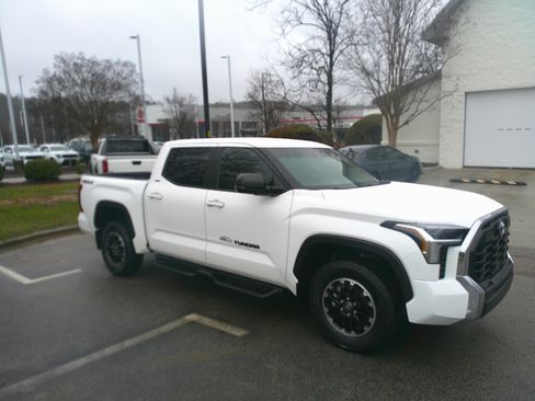 Used 2025 Toyota Tundra SR5 w/ TRD Off-Road Package image 14