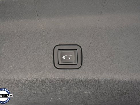 Used 2021 Cadillac Escalade ESV Premium Luxury w/ LPO, Illumination Package image 40