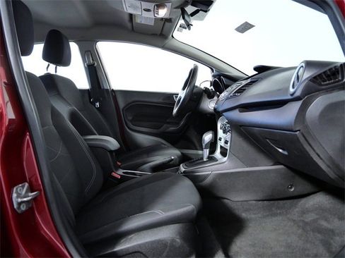 Used 2016 Ford Fiesta SE image 11