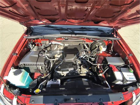 Used 2012 Toyota Tacoma PreRunner w/ SR5 Pkg RWD image 19