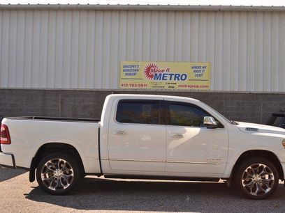 Used 2022 RAM 1500 Limited w/ Body Color Bumper Group
