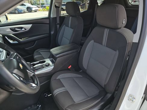 Used 2025 Chevrolet Blazer LT FWD image 14