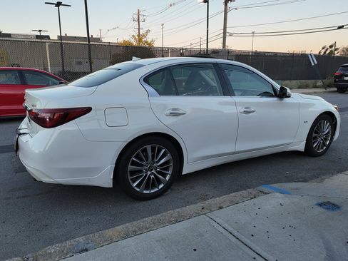 Used 2018 INFINITI Q50 Luxe w/ Essential Package (3.0T Luxe) image 4