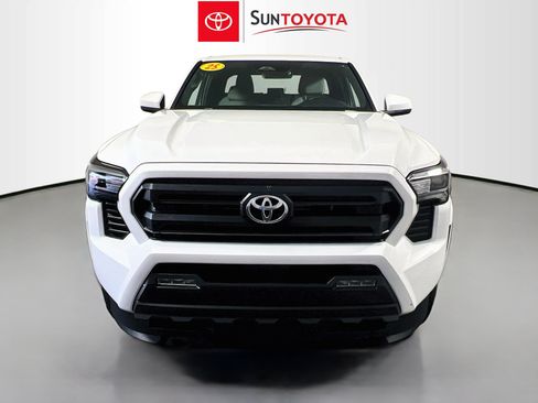 Used 2025 Toyota Tacoma SR5 RWD image 10