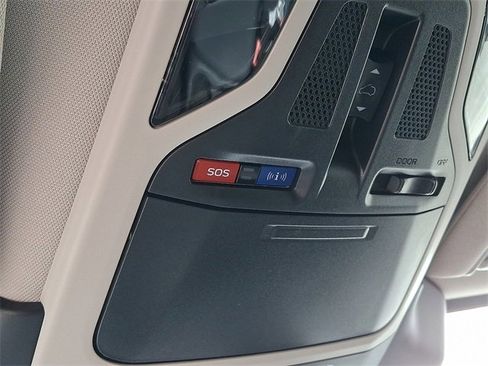 Certified 2025 Subaru Outback Premium image 21