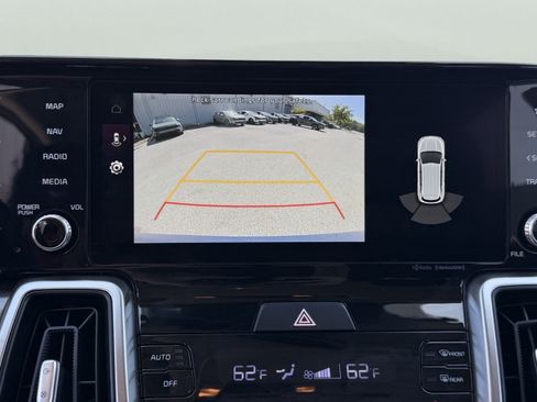 Certified 2022 Kia Sorento S FWD image 13