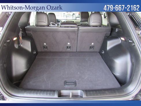 Used 2019 Jeep Cherokee Latitude Plus FWD image 27