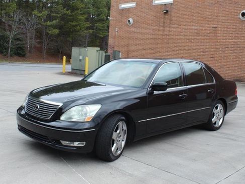 Used 2005 Lexus LS 430 image 2