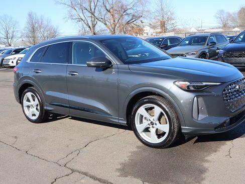 Used 2025 Audi Q5 Prestige image 3