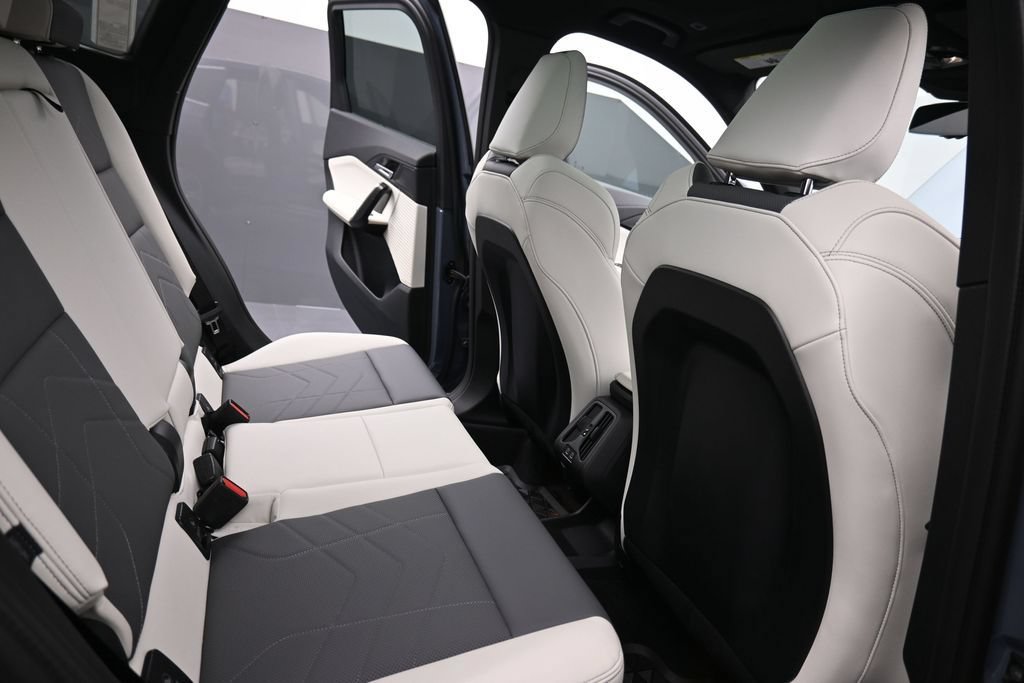 New 2026 BMW X1 xDrive28i w/ Technology Package AWD/4WD image 18