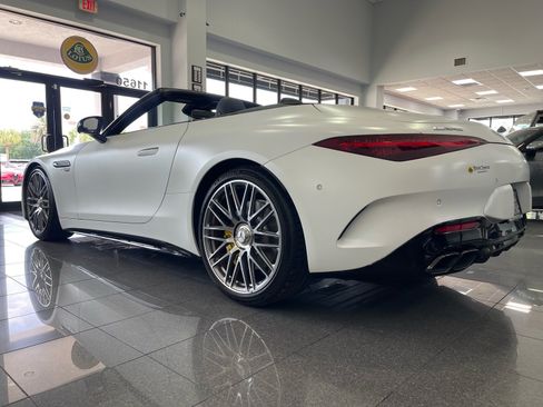 Used 2022 Mercedes-Benz SL 63 AMG 4MATIC image 3