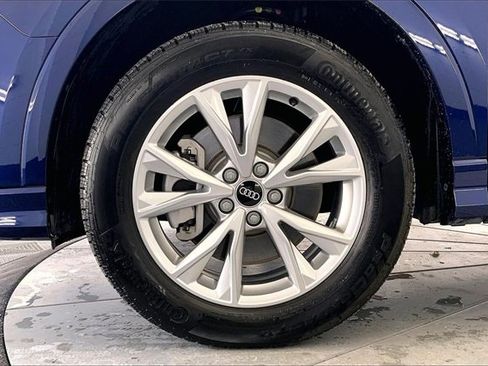 Certified 2025 Audi Q3 2.0T Premium Plus w/ Premium Plus Package image 9