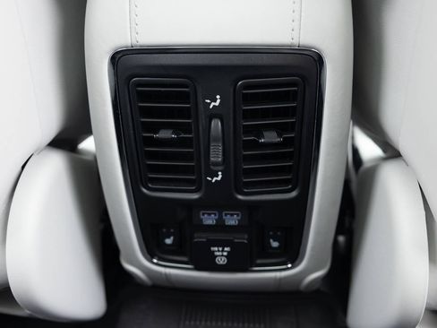 Used 2018 Jeep Grand Cherokee Summit image 31