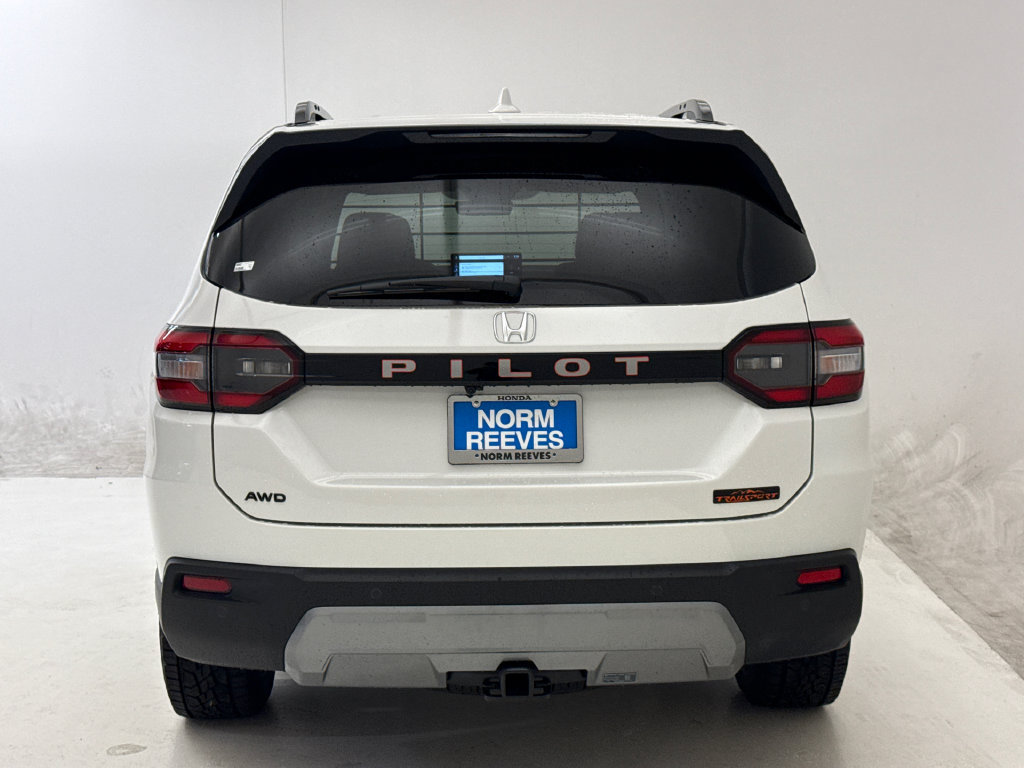 New 2026 Honda Pilot TrailSport image 8