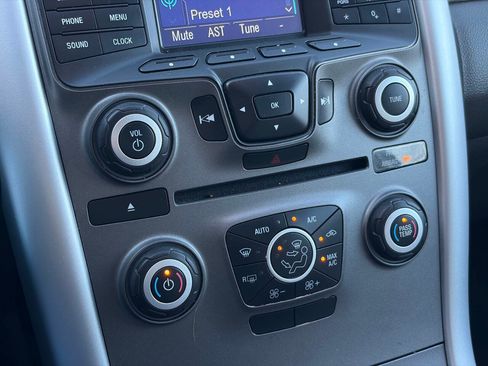 Used 2013 Ford Edge SEL FWD image 29