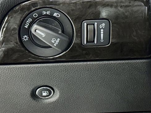 Used 2016 Dodge Durango Limited w/ Premium Group image 12