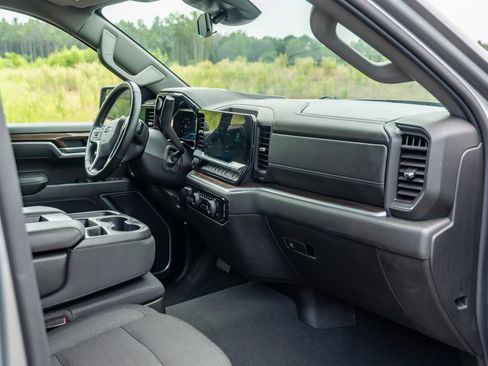 Used 2026 Chevrolet Silverado 1500 RST RWD image 17
