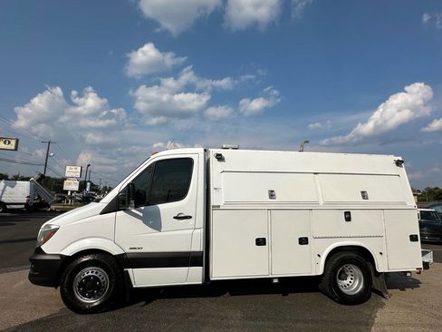 Used 2015 Freightliner Sprinter 3500 w/ Suspension Package I image 4