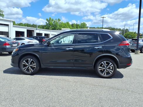 Used 2020 Nissan Rogue SV w/ Premium Package AWD/4WD image 19