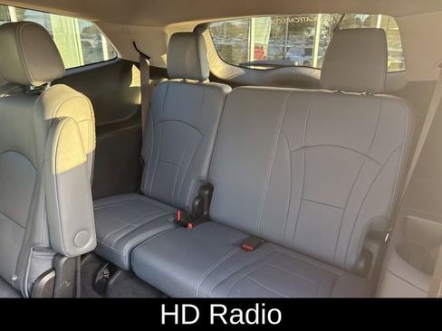 Used 2021 Buick Enclave Premium w/ Sun and Sites Package image 18