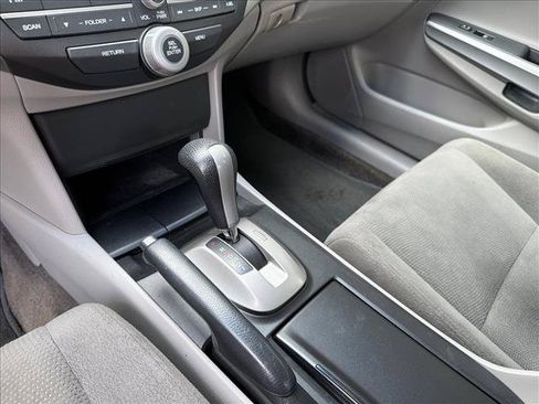 Used 2010 Honda Accord EX image 18