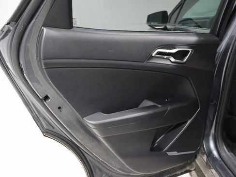Used 2024 Kia Sportage LX image 18