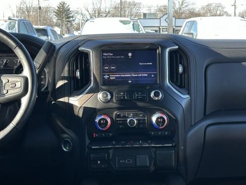 Certified 2022 GMC Sierra 1500 AT4 w/ AT4 Preferred Package image 24