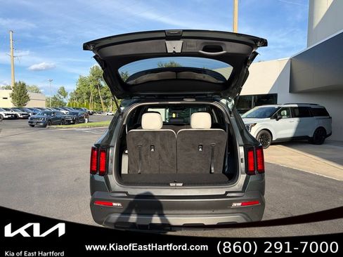 Certified 2023 Kia Sorento S AWD/4WD image 15