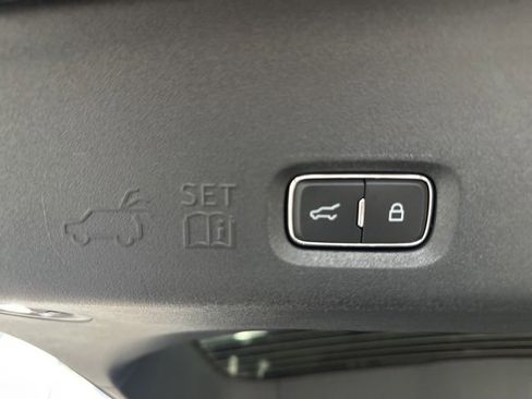 New 2025 Ford Expedition Active image 66