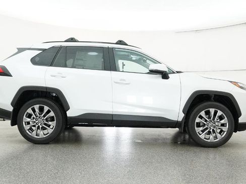 Used 2025 Toyota RAV4 XLE Premium image 65