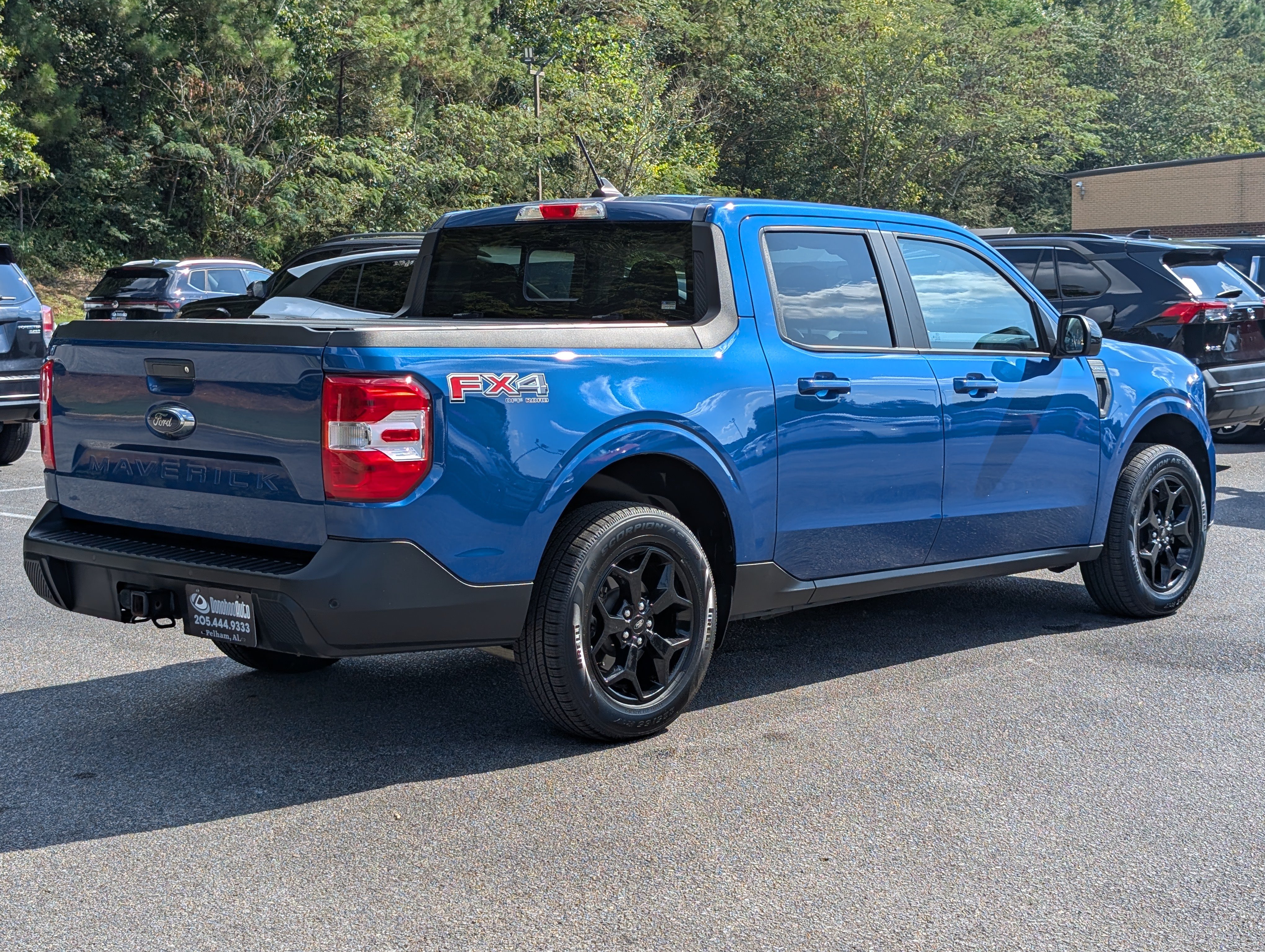 Used 2024 Ford Maverick Lariat w/ FX4 Off-Road Package AWD/4WD image 9