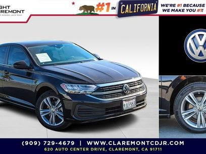Used 2023 Volkswagen Jetta SE