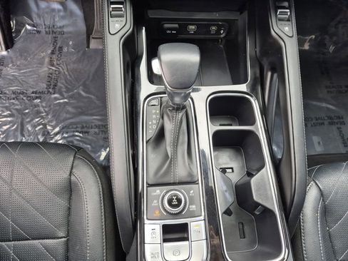 Used 2024 Kia Telluride EX X-Line image 11