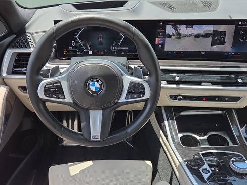 Certified 2024 BMW X7 xDrive40i w/ Executive Package AWD/4WD image 12