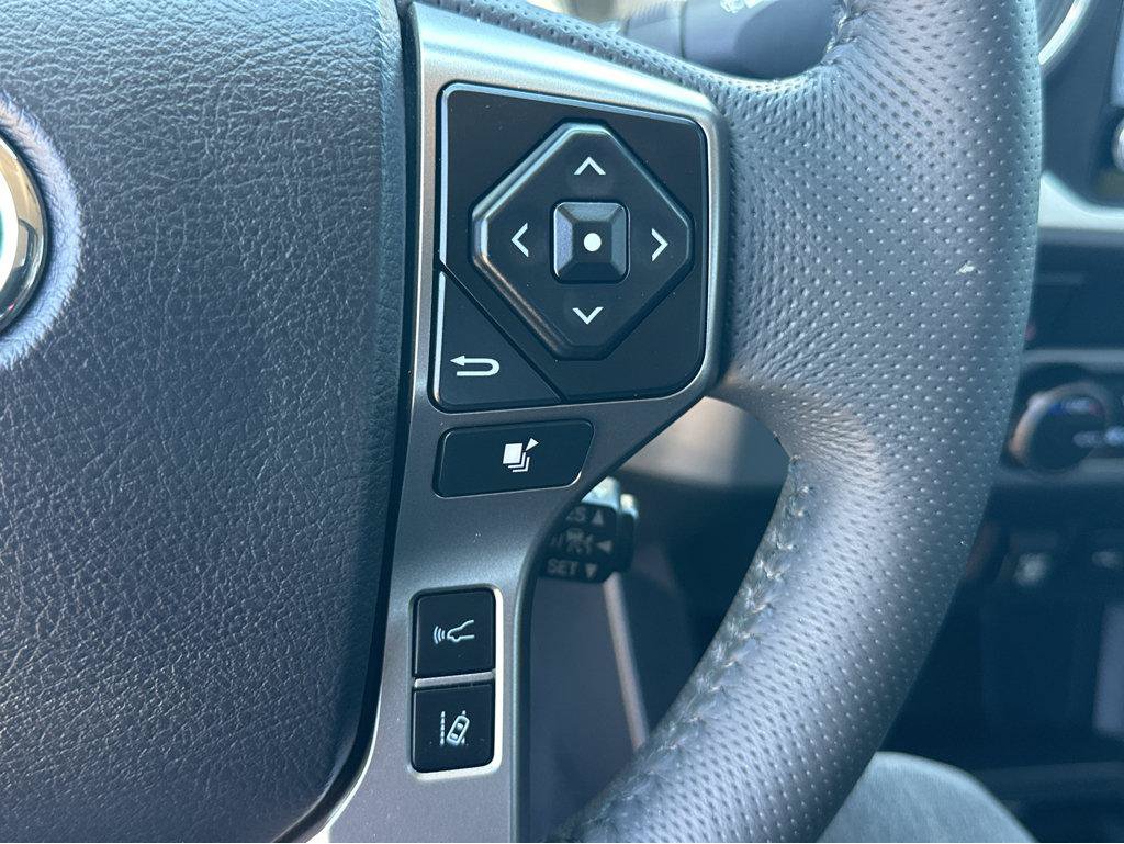 Used 2021 Toyota Tacoma SR5 RWD image 23