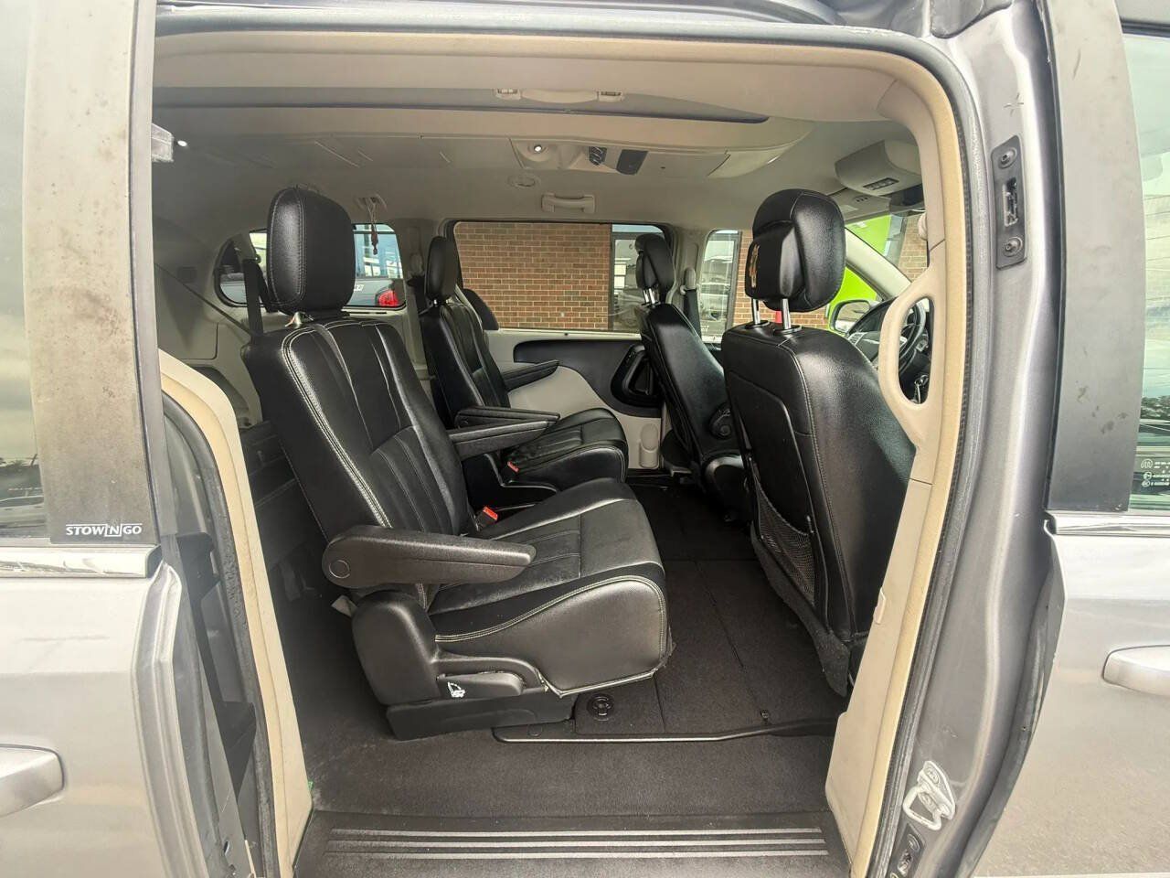 Used 2014 Chrysler Town & Country Touring w/ Trailer Tow Group FWD image 22