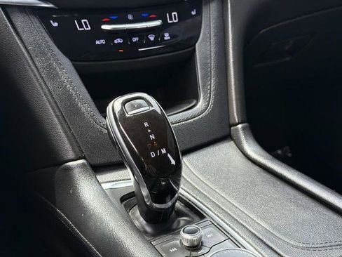 Used 2021 Cadillac XT5 Premium Luxury FWD image 15