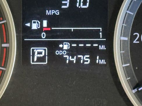 Used 2019 Nissan Kicks S FWD image 41