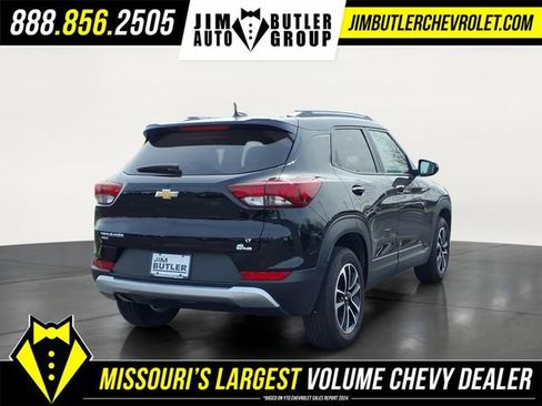 Used 2025 Chevrolet TrailBlazer LT image 4