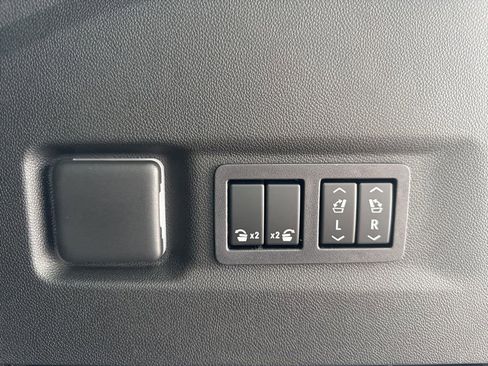 New 2026 GMC Yukon XL Denali AWD/4WD image 37