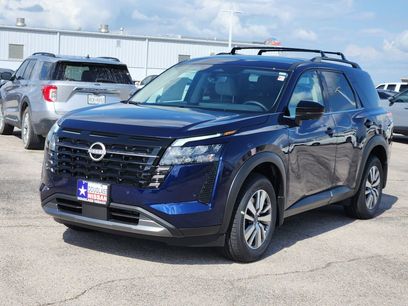 New 2026 Nissan Pathfinder SL