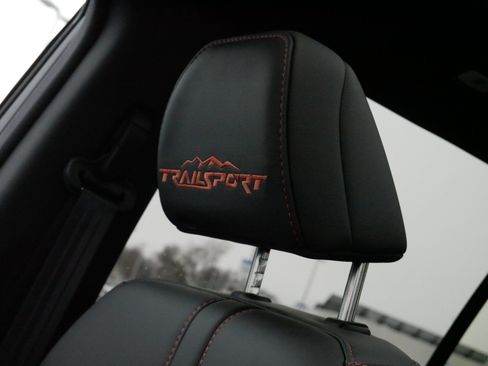 Certified 2025 Honda Pilot TrailSport image 34