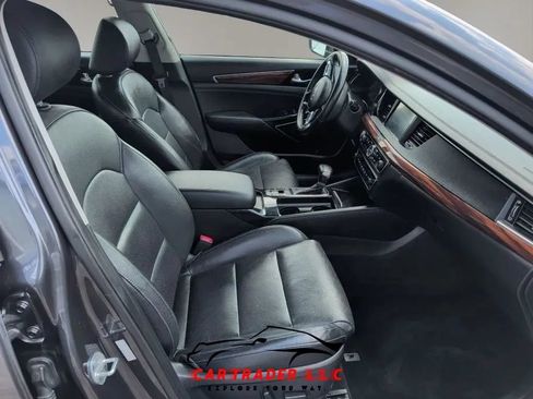 Used 2019 Kia Cadenza Technology FWD image 22