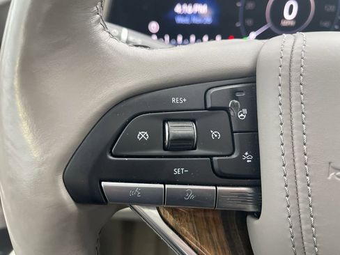 Used 2021 Cadillac Escalade ESV Premium Luxury Platinum image 20