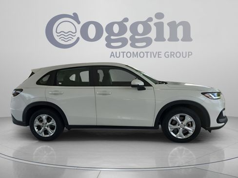 Certified 2023 Honda HR-V LX image 6