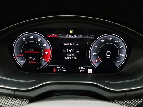 Used 2024 Audi SQ5 Prestige image 42