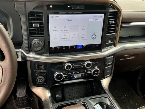 Used 2025 Ford F150 King Ranch AWD/4WD image 16