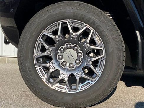 New 2025 GMC Hummer EV 3X AWD/4WD image 21